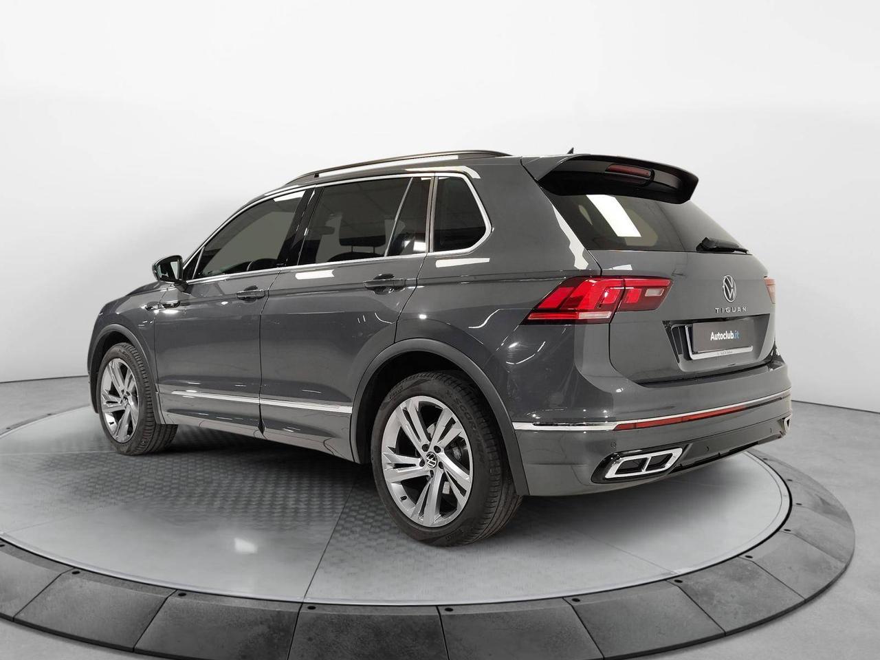 Volkswagen Tiguan 2.0 tdi R-Line 150cv