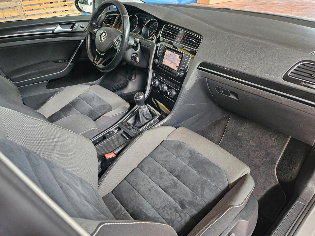 Volkswagen Golf Variant 1.6 TDI 110 CV Highline Tl