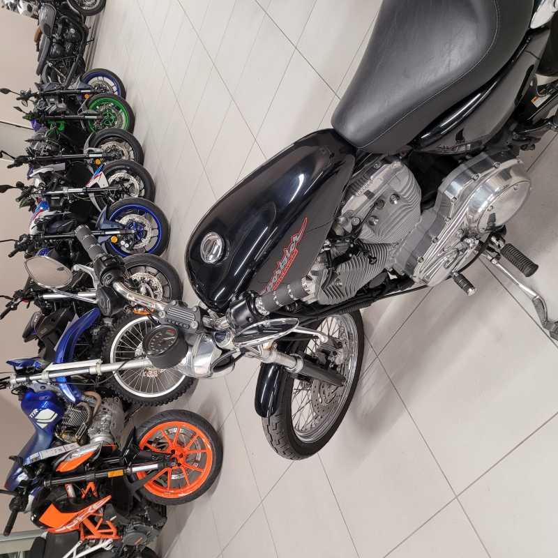 Harley-Davidson XL 883R - 2006