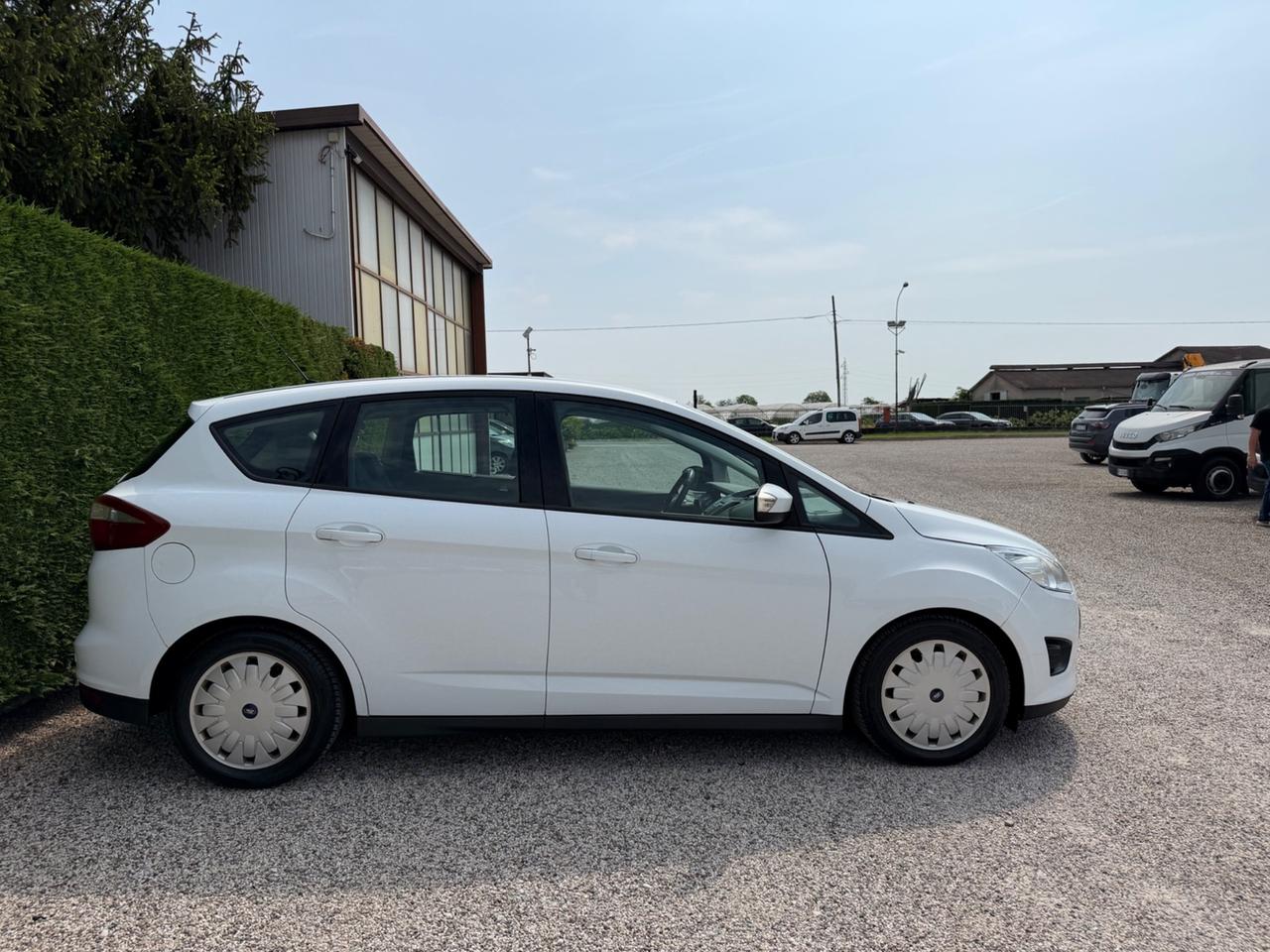 Ford C-Max 1.0 EcoBoost 100CV Titanium