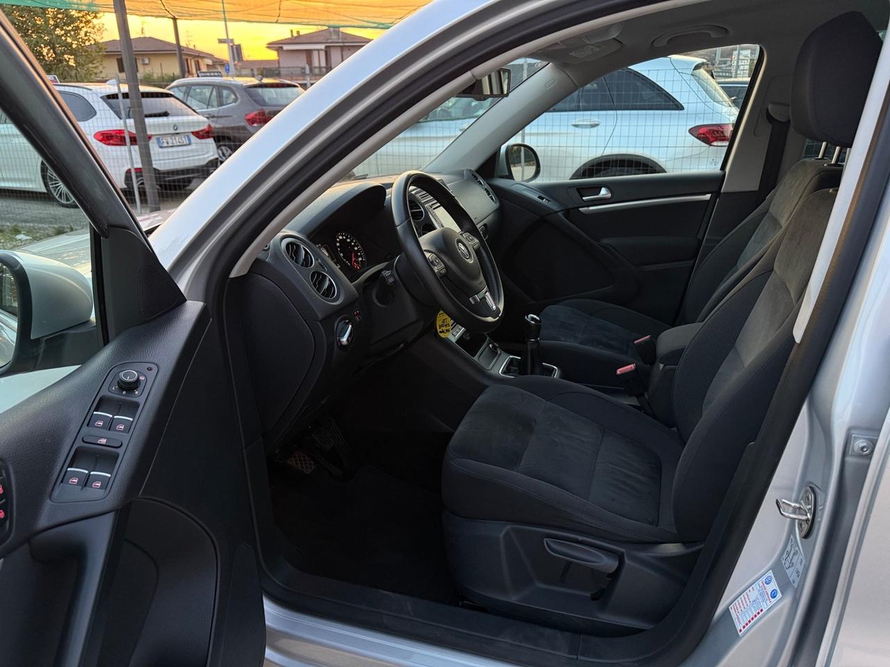 Volkswagen Tiguan 2.0 TDI 110 CV Sport & Style BlueMotion