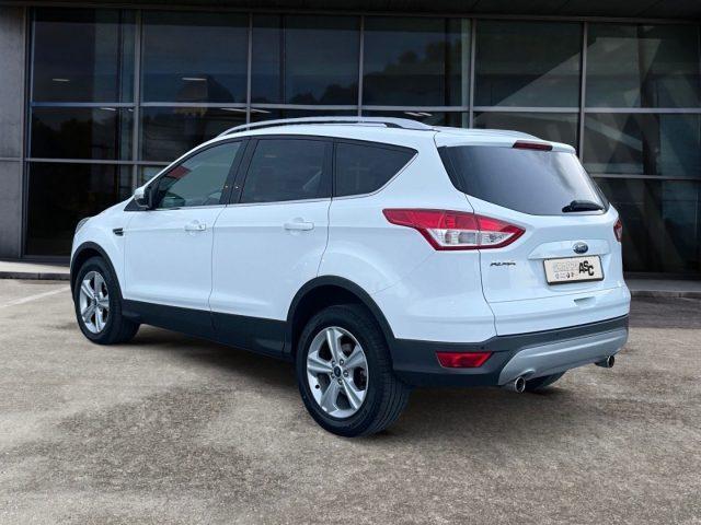 FORD Kuga 2.0 TDCI 140 CV 2WD Titanium