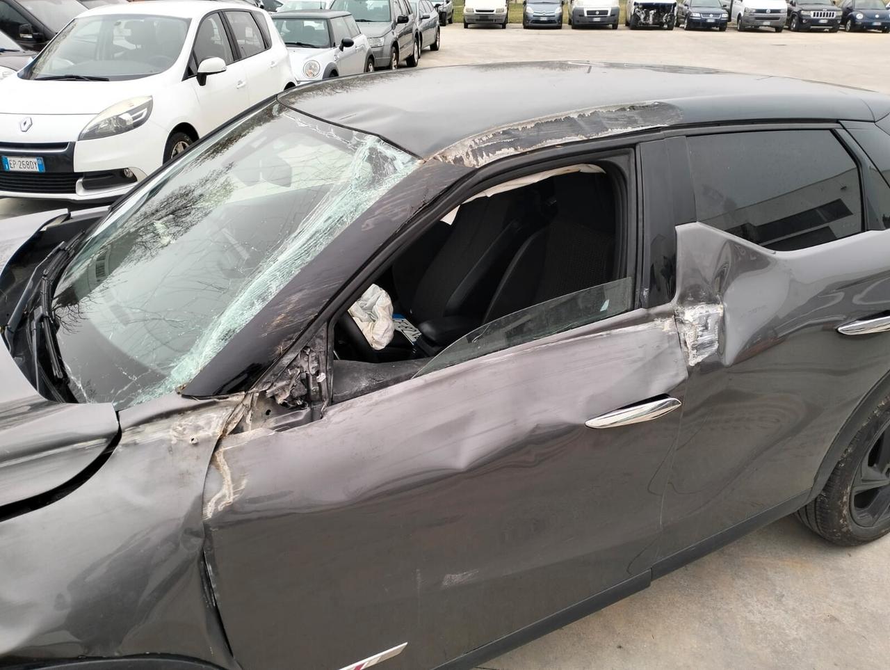 Ds DS3 Crossback BlueHDi auto - SINISTRATA