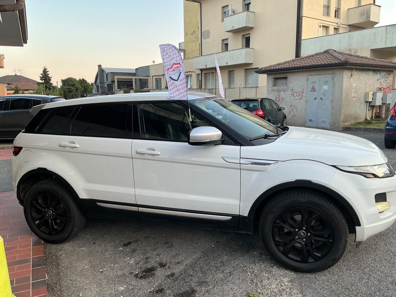 Land Rover Range Evoque 2.2 TD4 5p. Dynamic