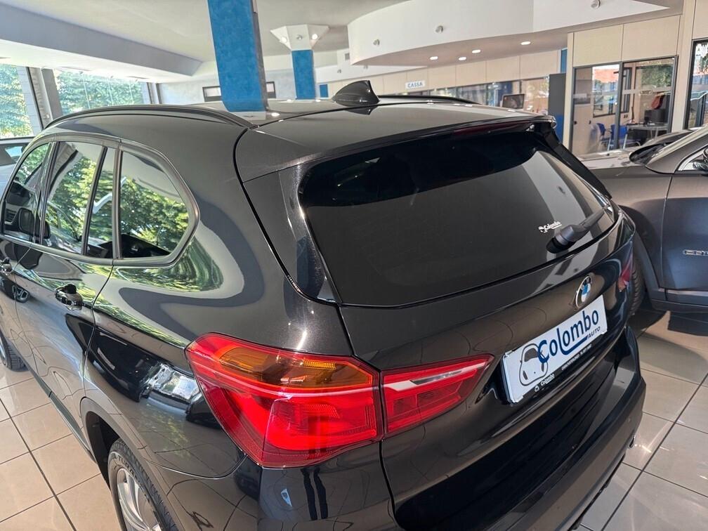 BMW X1 sdrive18d Sport auto my18 Led Navi Cam 18"