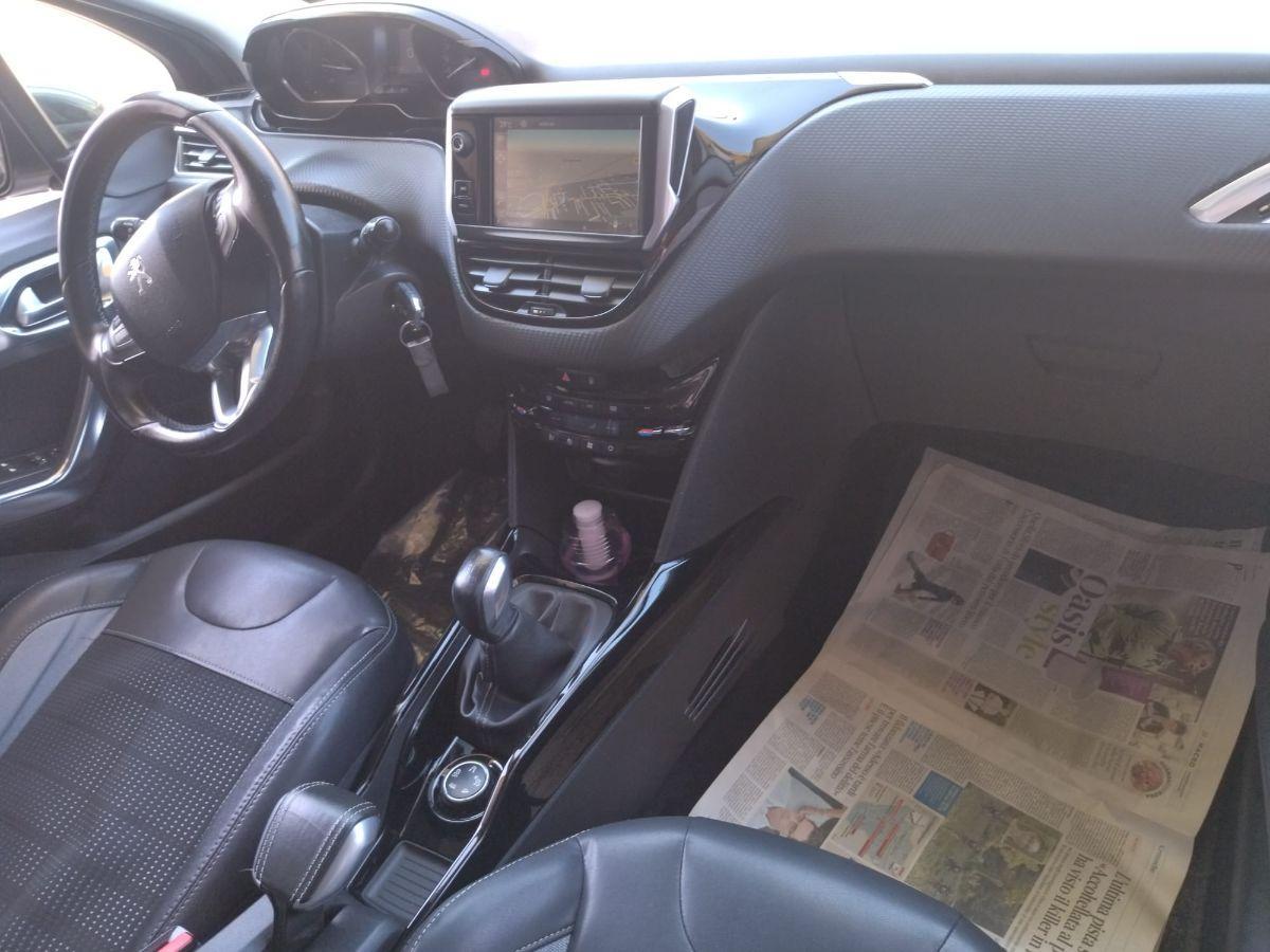 PEUGEOT 2008 BlueHDi 100 Allure NAV/SENS.