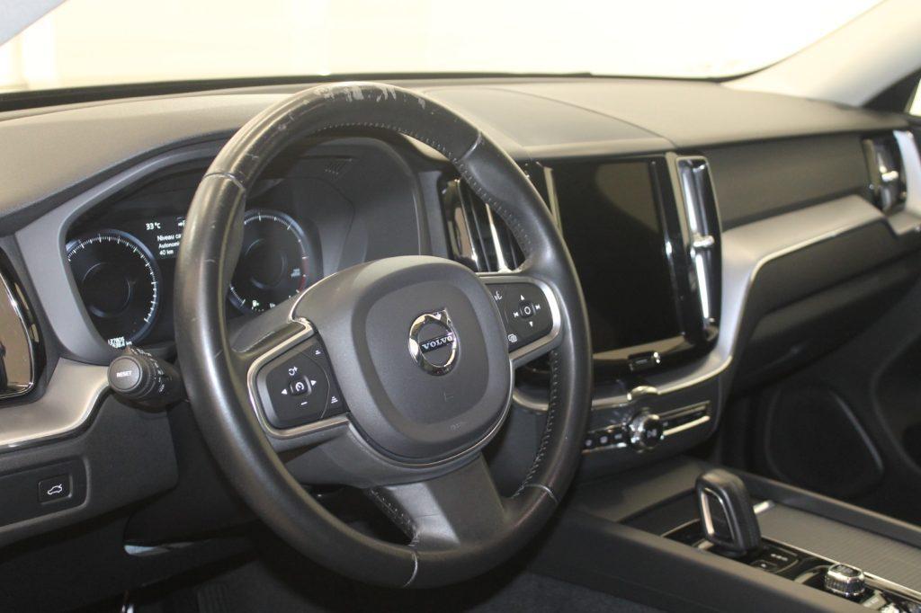 VOLVO XC60 B4 AWD Geartronic SPORT