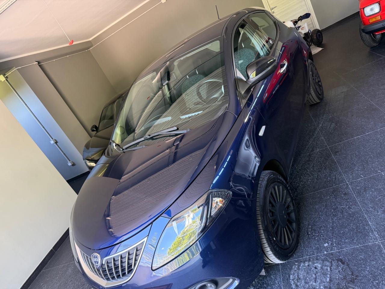 Lancia Ypsilon 1.0 FireFly 5 porte S&S Hybrid Ecochic Gold