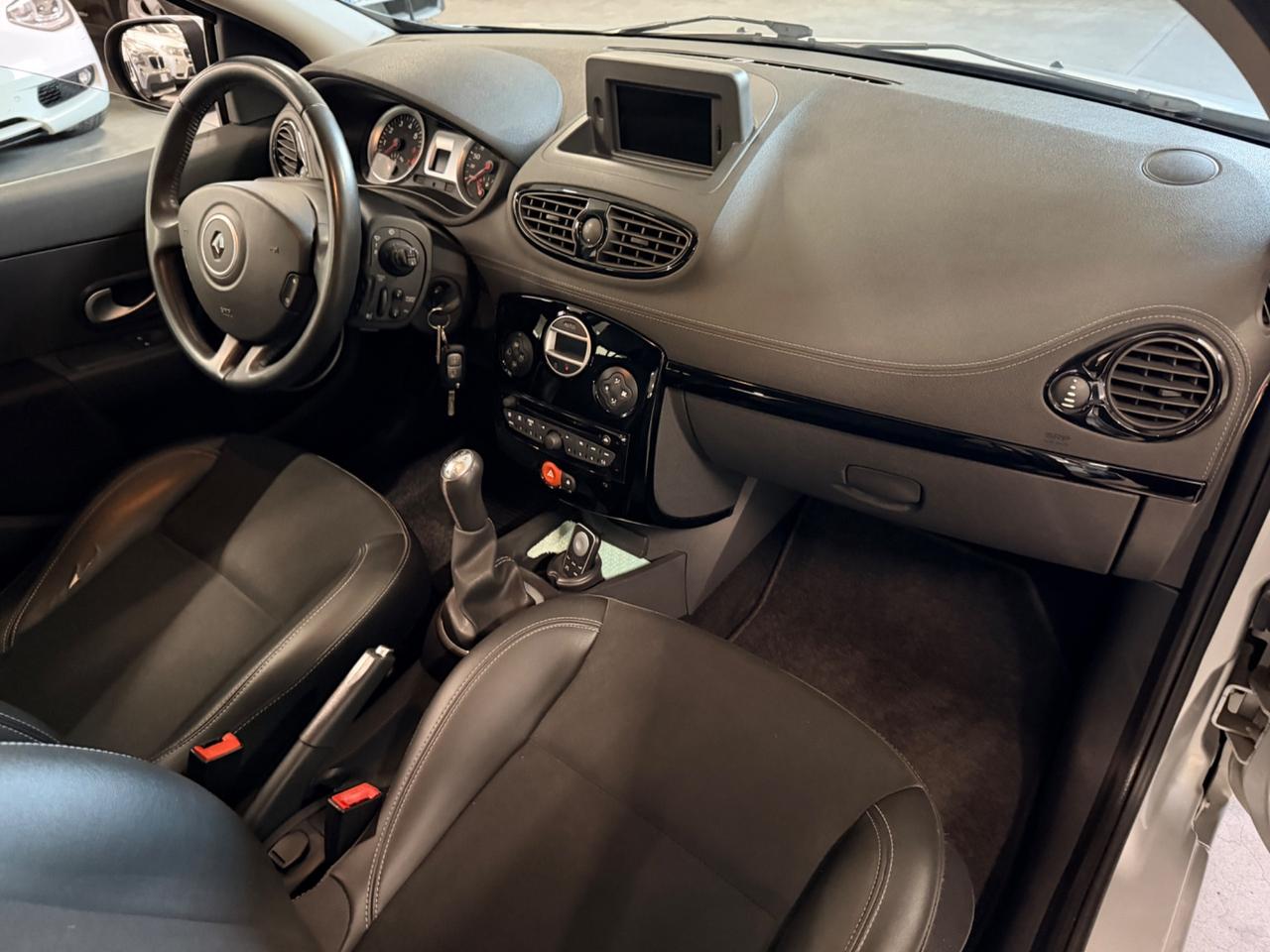 Renault Clio 1.2 16V 5 porte Dynamique