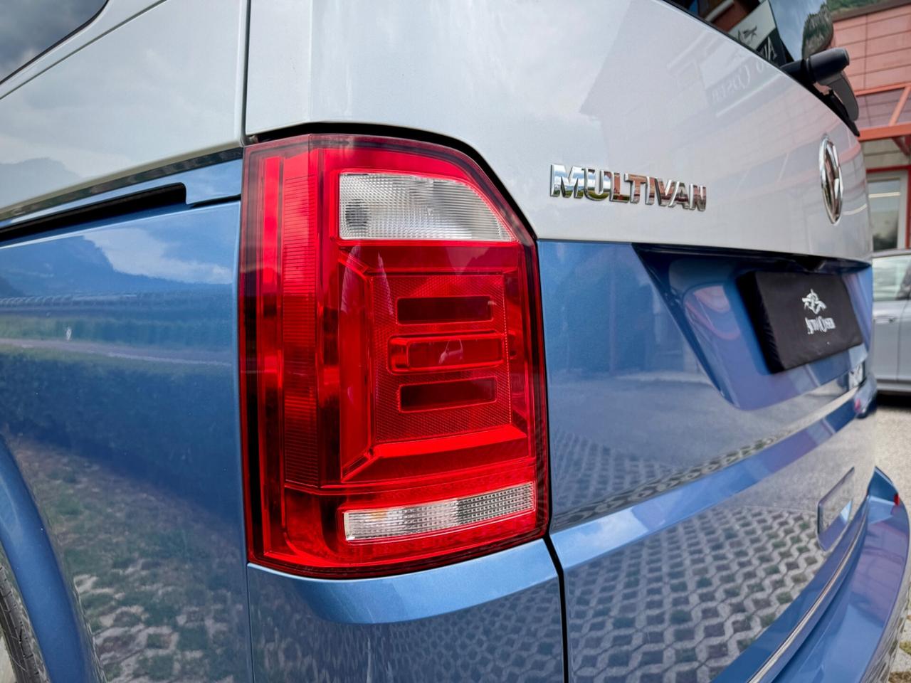 Volkswagen Multivan T6 BULLI SIX - WEBASTO FULL