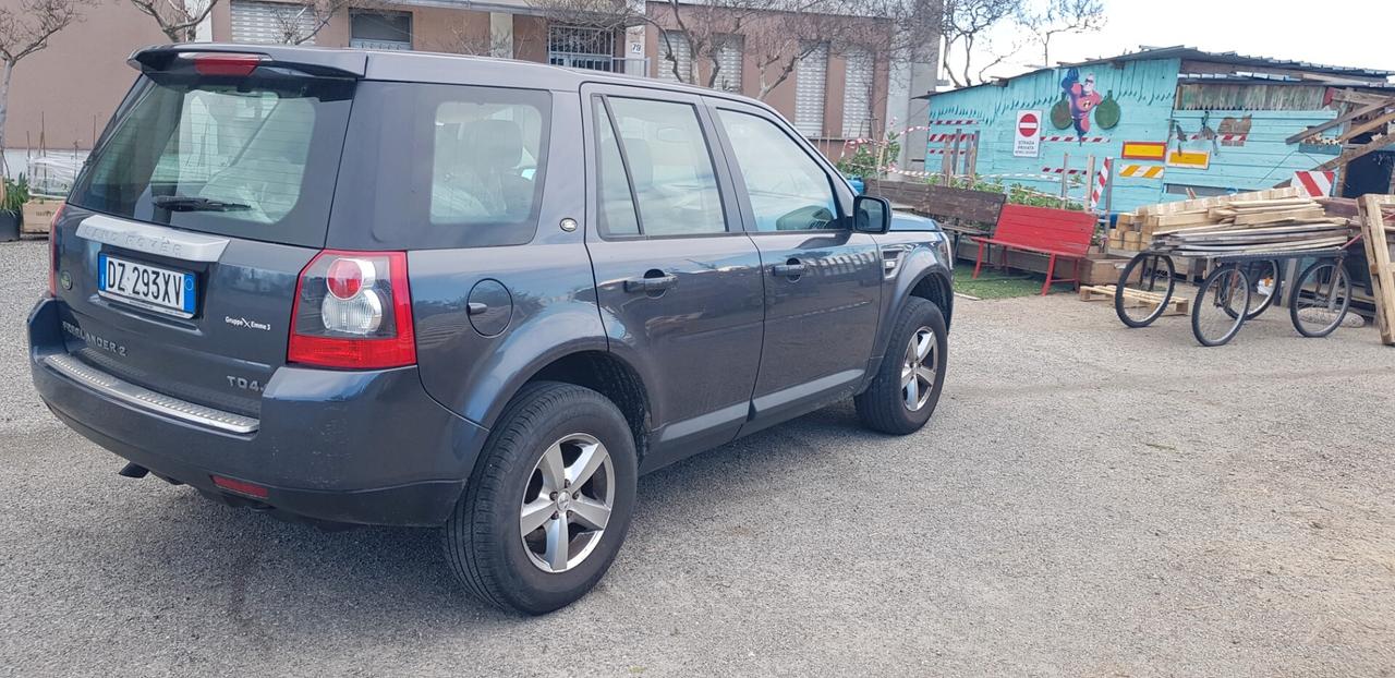 Land Rover freelander 2.2 diesel anno 2010