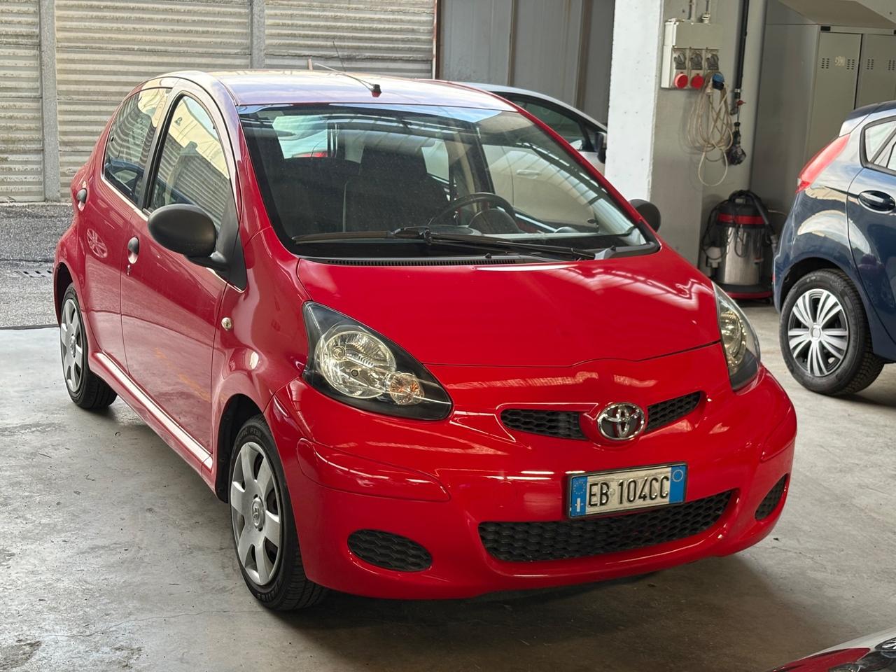 Toyota Aygo 1.0 12V VVT-i 5 porte Deep Ocean Connect