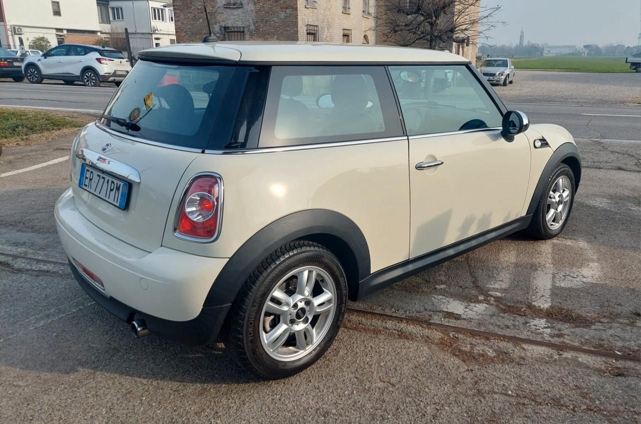 Mini Mini 1.6 16V One (55kW)