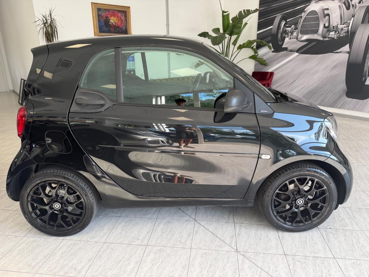 SMART FORTWO FULL OPTIONAL LED VIRTUAL JBL SEDILI RISCALDABILI
