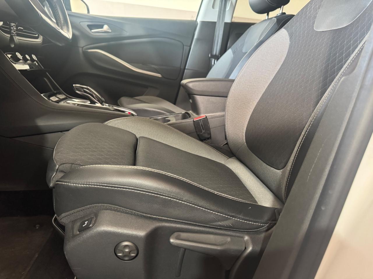 Opel Grandland 1.5 diesel Ecotec aut. Business Elegance