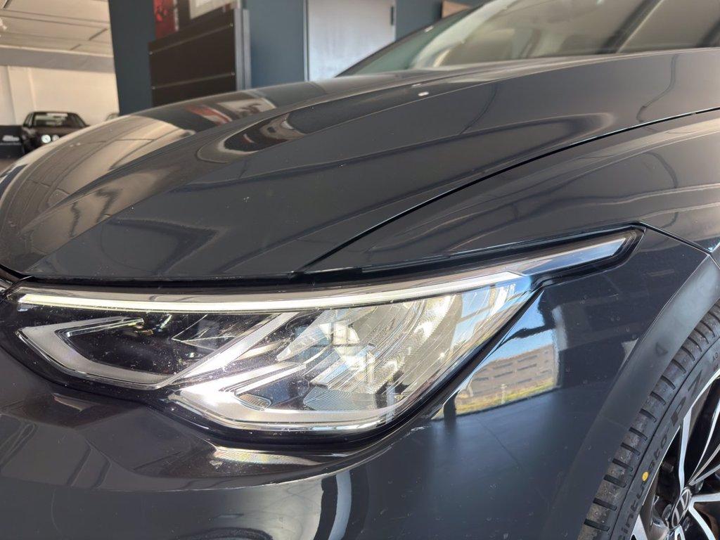 VOLKSWAGEN Golf 1.5 tsi evo life 130cv del 2022