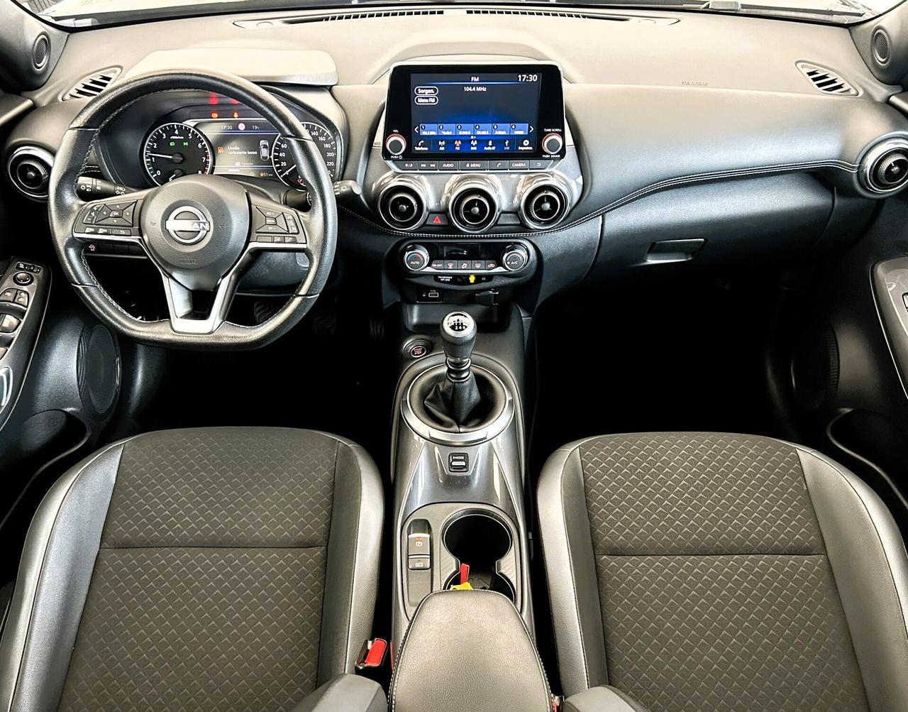 Nissan Juke 1.0 DIG-T 114 CV N-Connecta