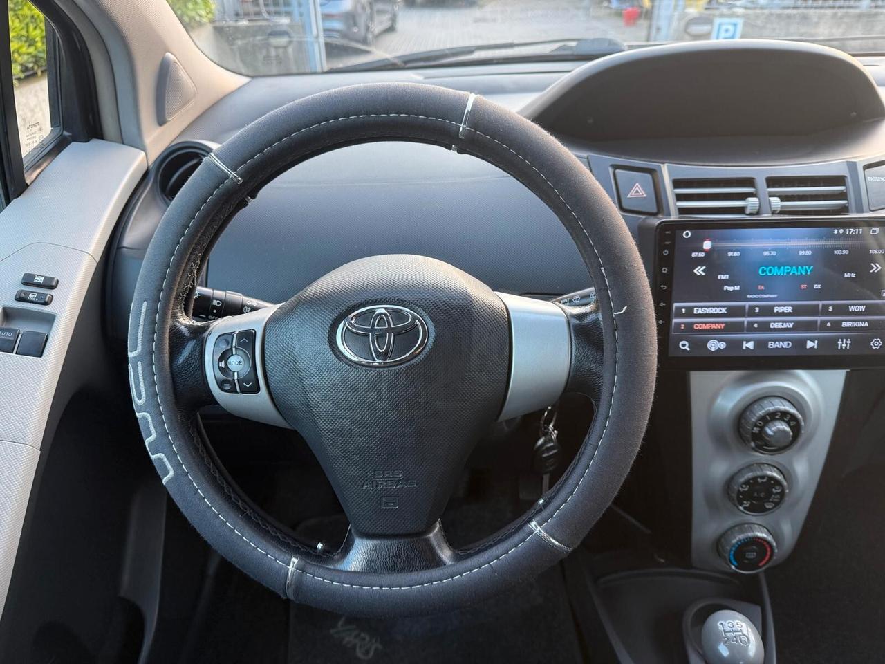 Toyota Yaris 1.0 Sol