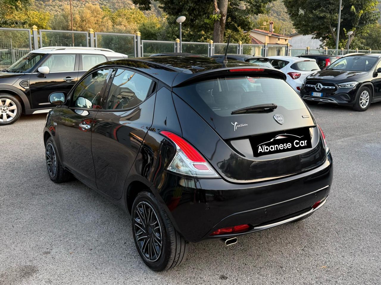 Lancia Ypsilon 1.0 FireFly S&S Hybrid Gold