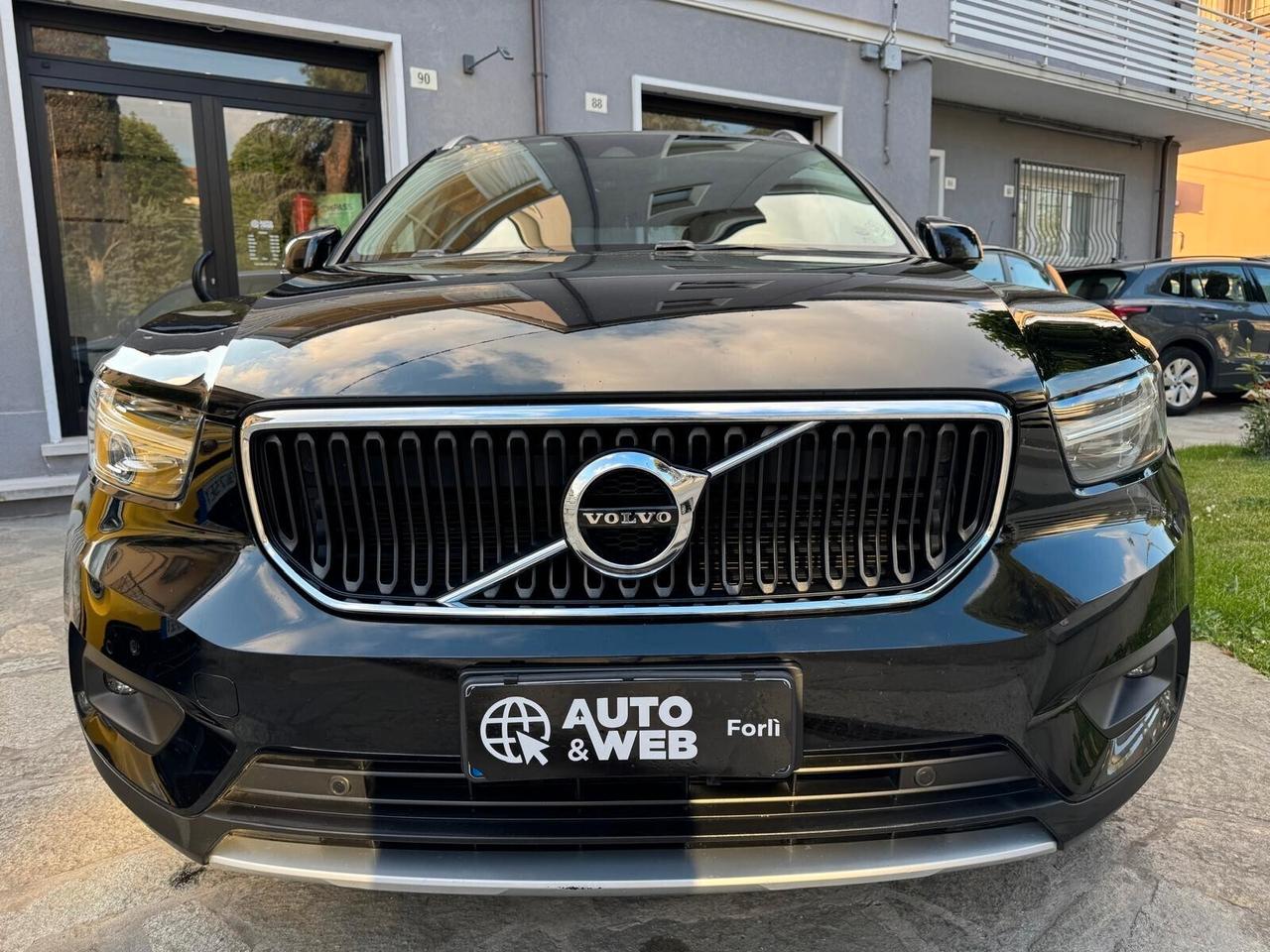 VOLVO XC40 D3 GEARTRONIC R-DESING 150cv