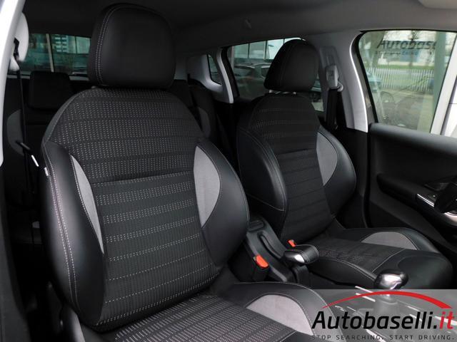 PEUGEOT 2008 1.2 TURBO 110CV S&S ALLURE, NAVIGATORE, CARPLAY