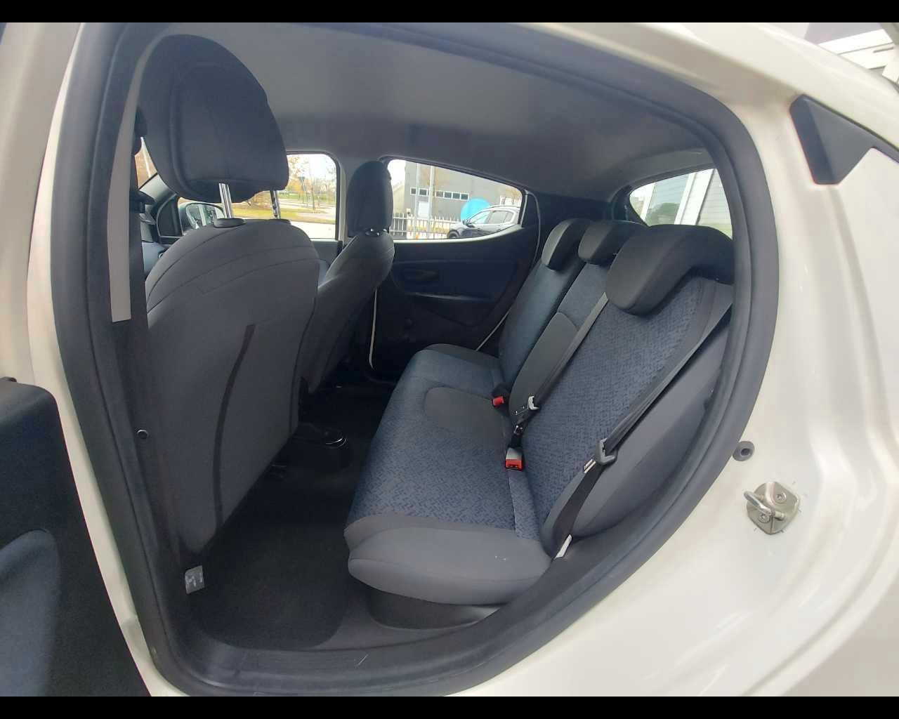 LANCIA Ypsilon 3ª serie - Ypsilon 1.0 FireFly 5 porte S&S Hybrid Gold