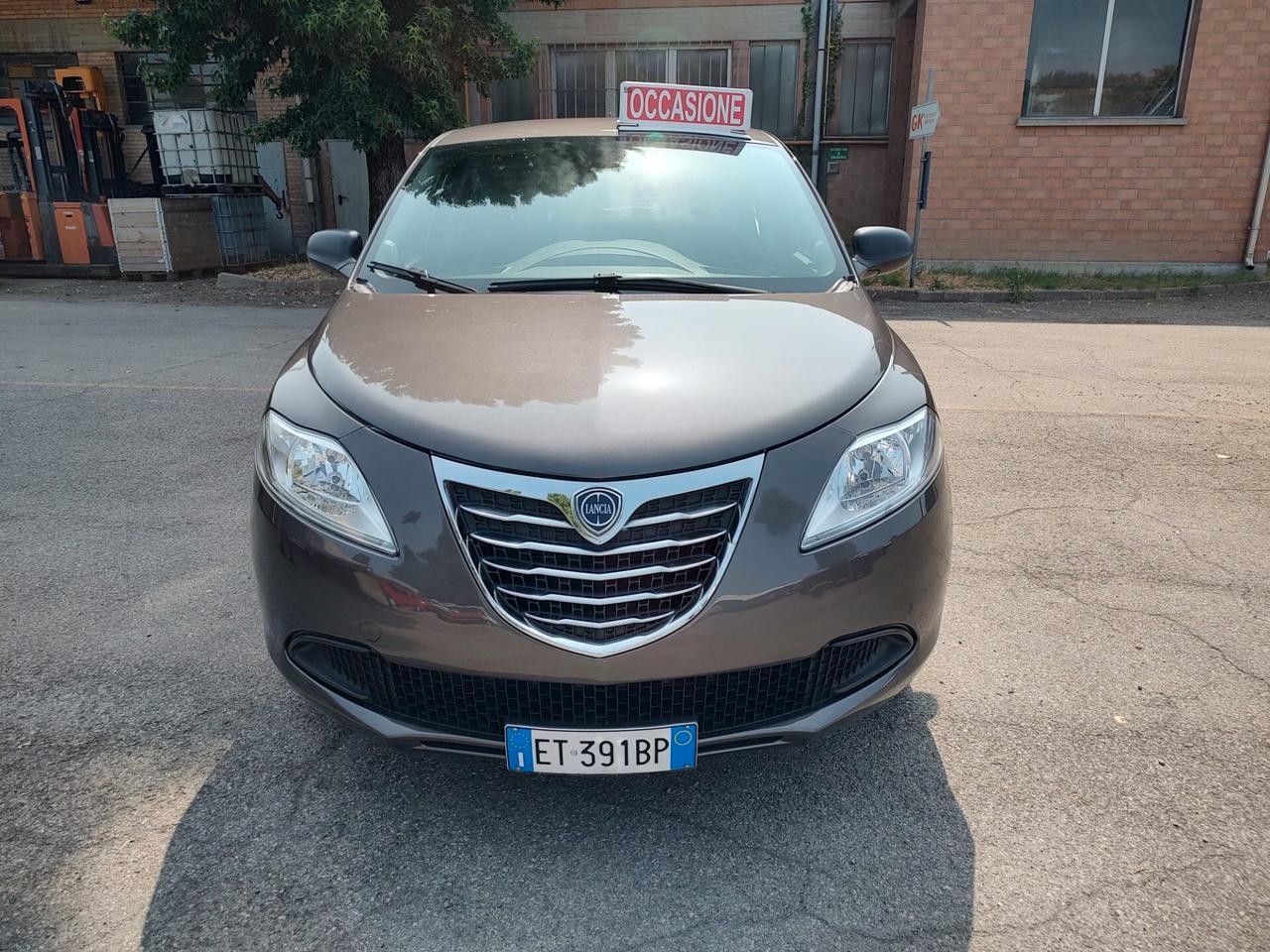 Lancia Ypsilon 1.2 69 CV 5 porte Silver, OK NEOPATENTATI, GARANZIA. L 12 MESI
