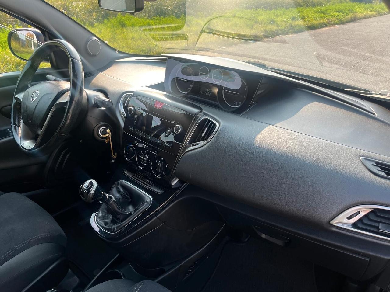 Lancia Ypsilon 1.3 MJT 16V 95 CV 5 porte S&S