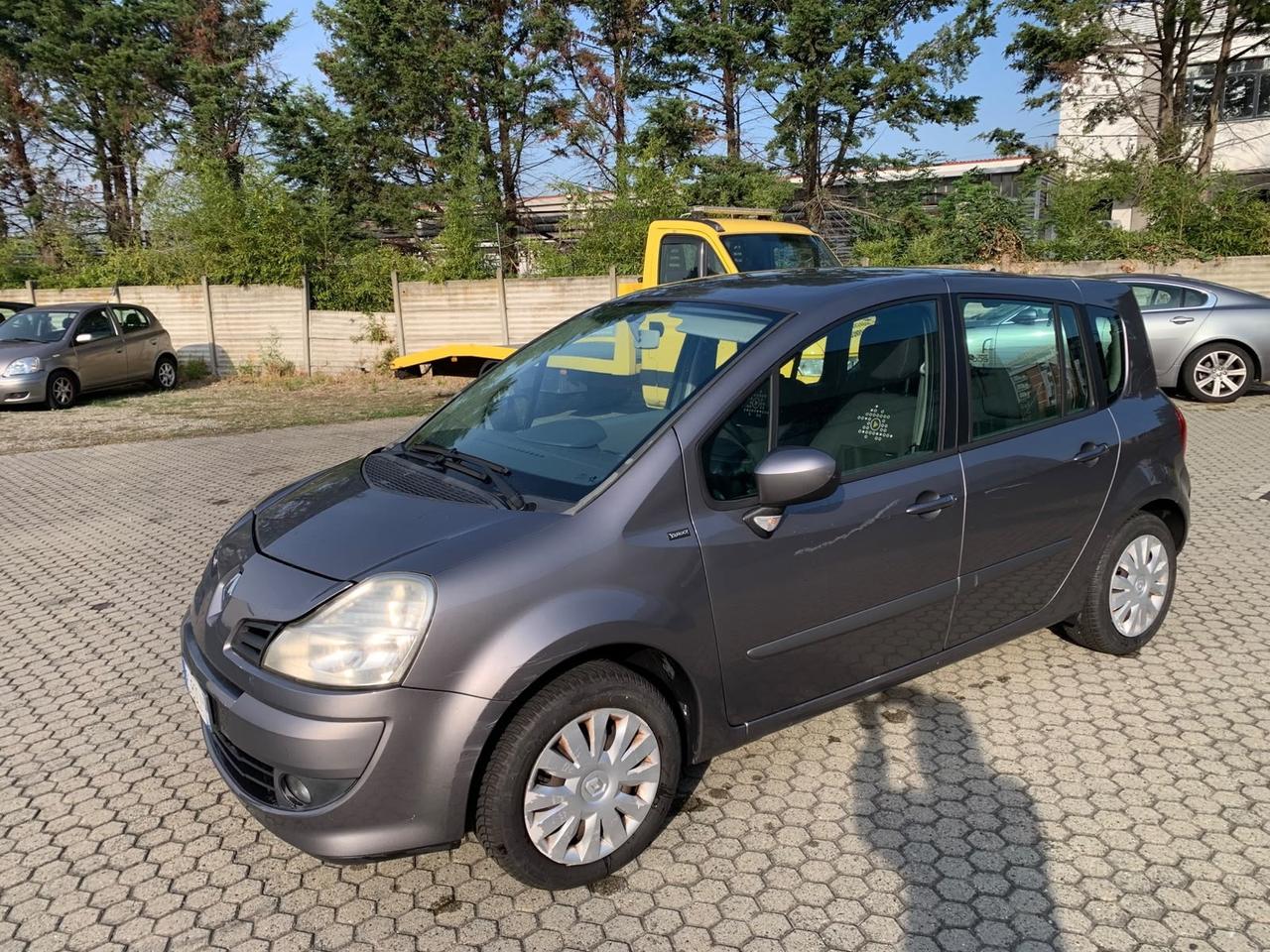 Renault Modus Grand 1.2 16V TCE Live