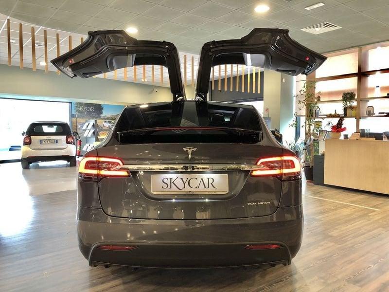 Tesla Model X Long Range AWD Raven 7 Posti Gancio traino