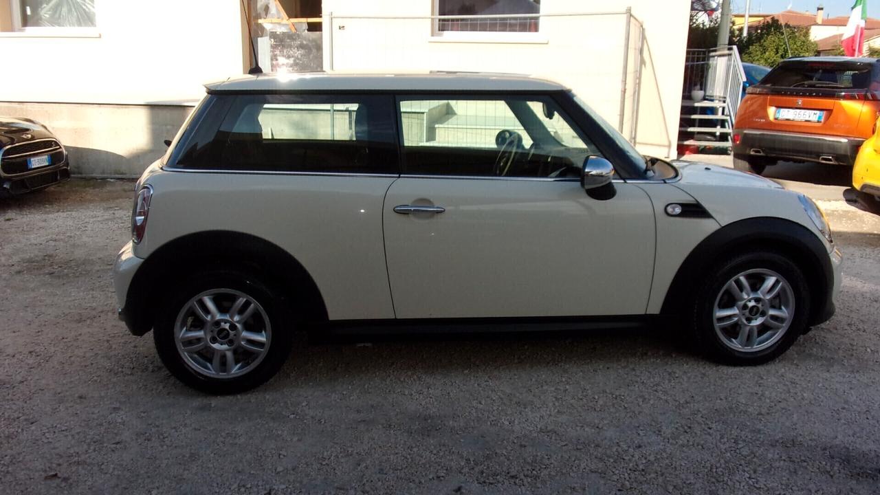 Mini 1.6 16V Cooper D