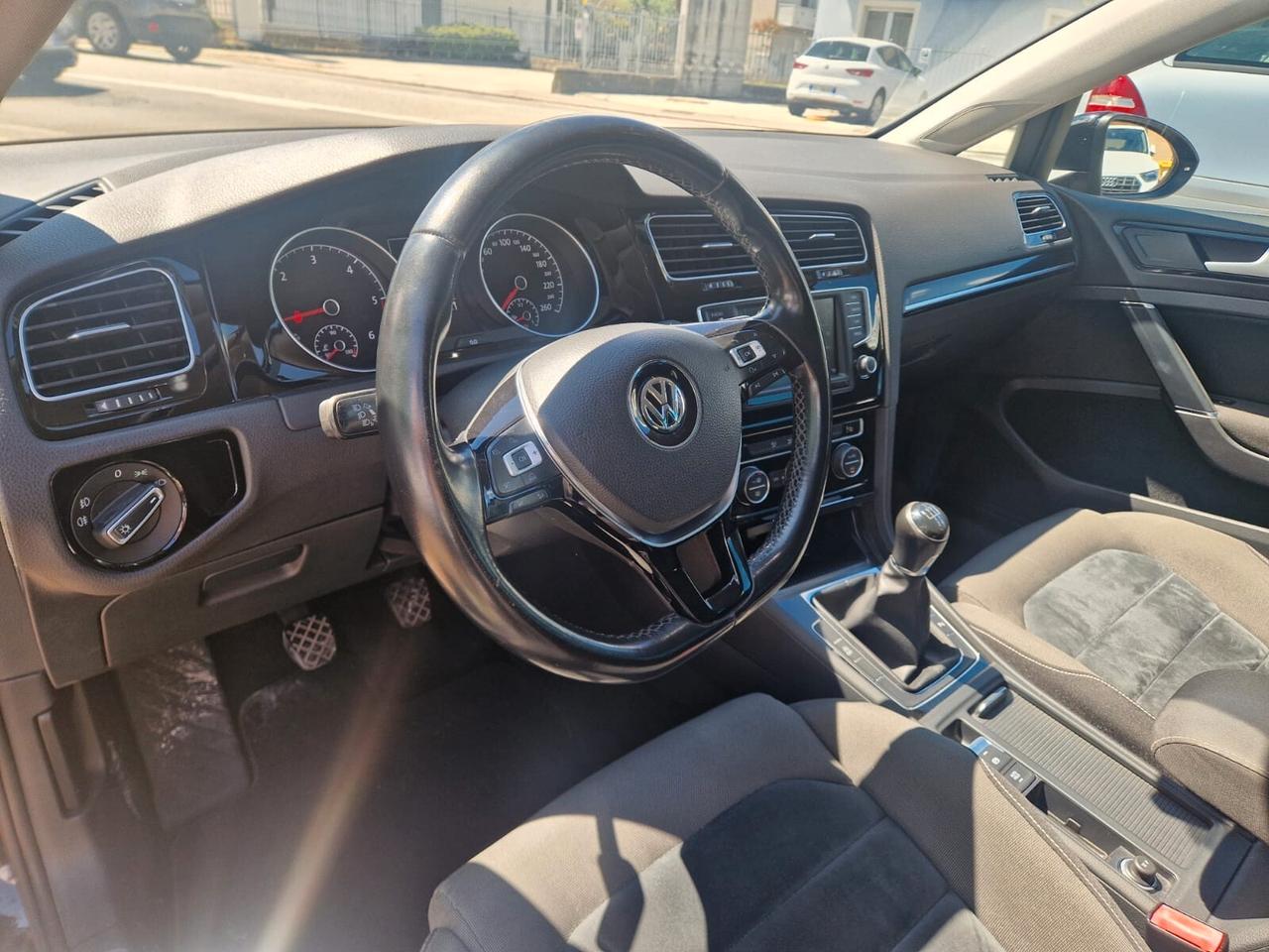 Volkswagen Golf 2.0 TDI DSG 5p. Highline BlueMotion Technology