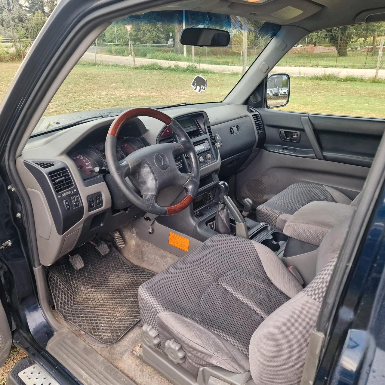 Mitsubishi Pajero 2.5 TDI 3p. GANCIO DI TRAINO GLX MOTORE REVISIONATO