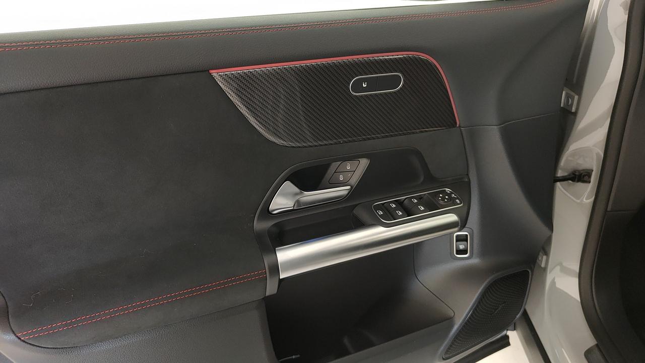 Mercedes-Benz Mercedes-AMG GLA 35 4MATIC