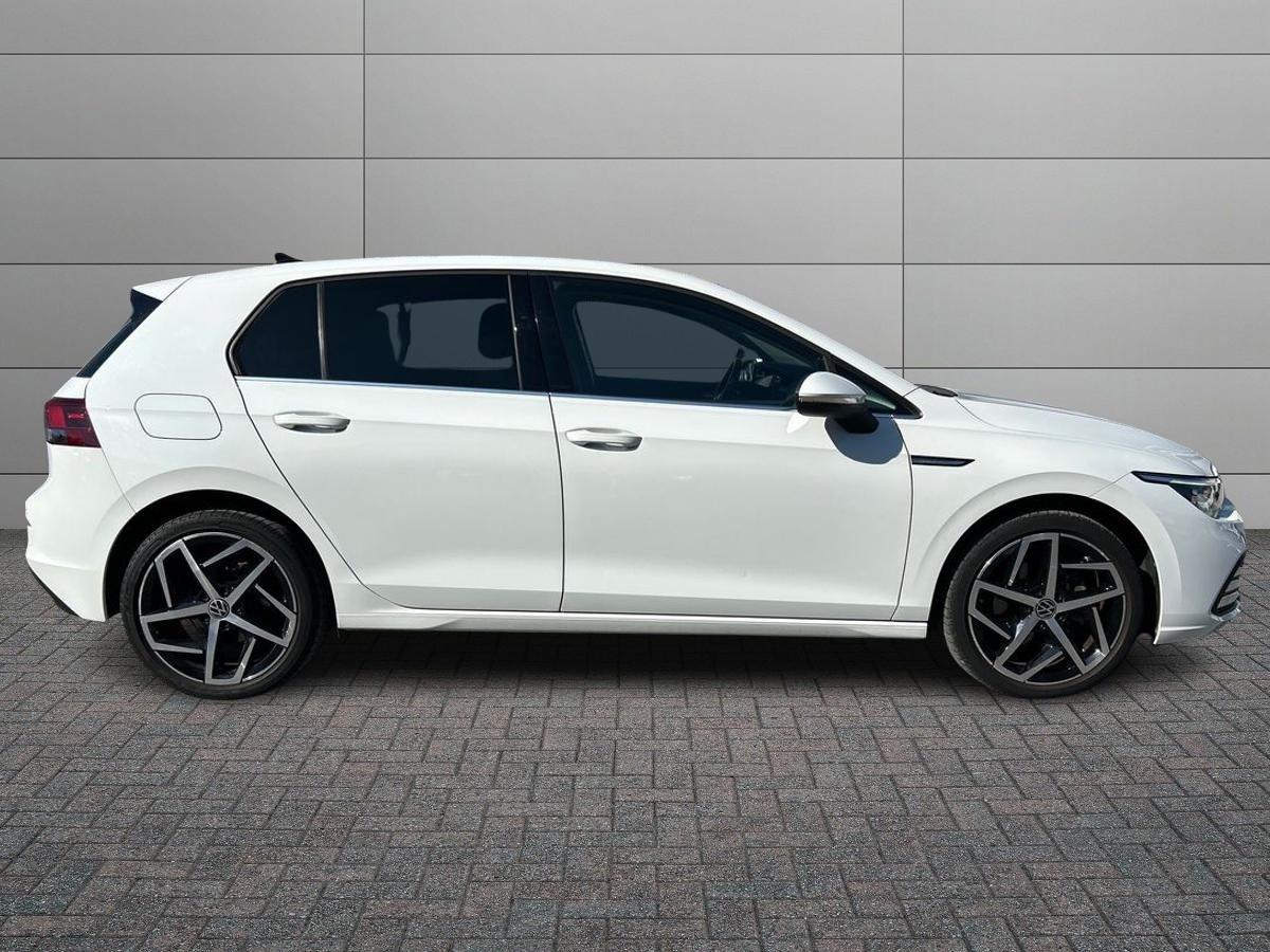 VOLKSWAGEN Golf VIII 2020 - Golf 1.5 tgi Style 130cv dsg