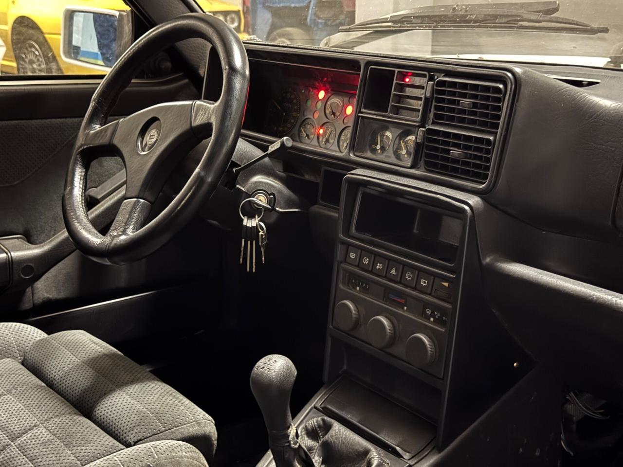 Lancia Delta 2.0i.e. turbo 16V HF integrale