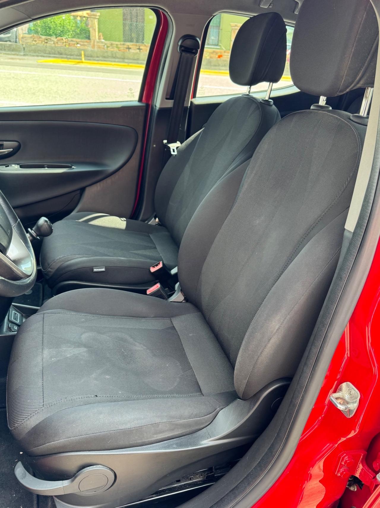 Lancia Ypsilon 1.2 69 CV 5 porte GPL Ecochic Gold