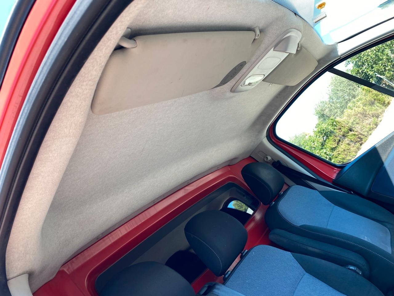 OPEL VIVARO CDTI