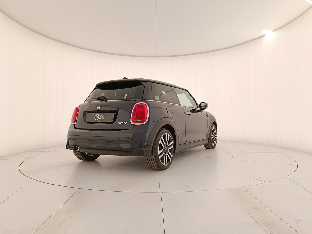 MINI Mini IV F56 2021 3p - Mini 3p 1.5 Cooper Yours Premium Plus Package auto