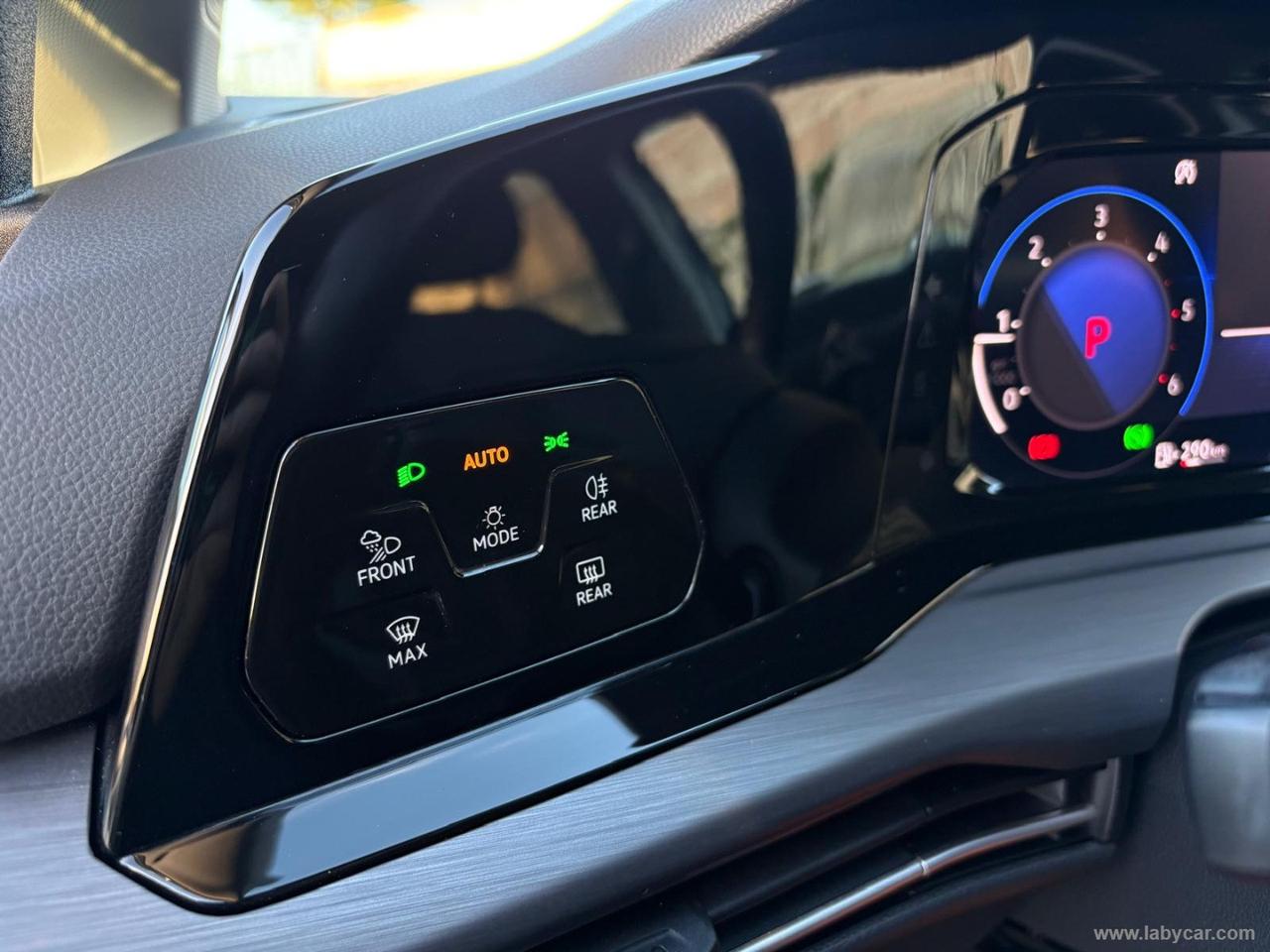 VOLKSWAGEN Golf 2.0 TDI DSG SCR Style STUPENDA COME NUOVA!