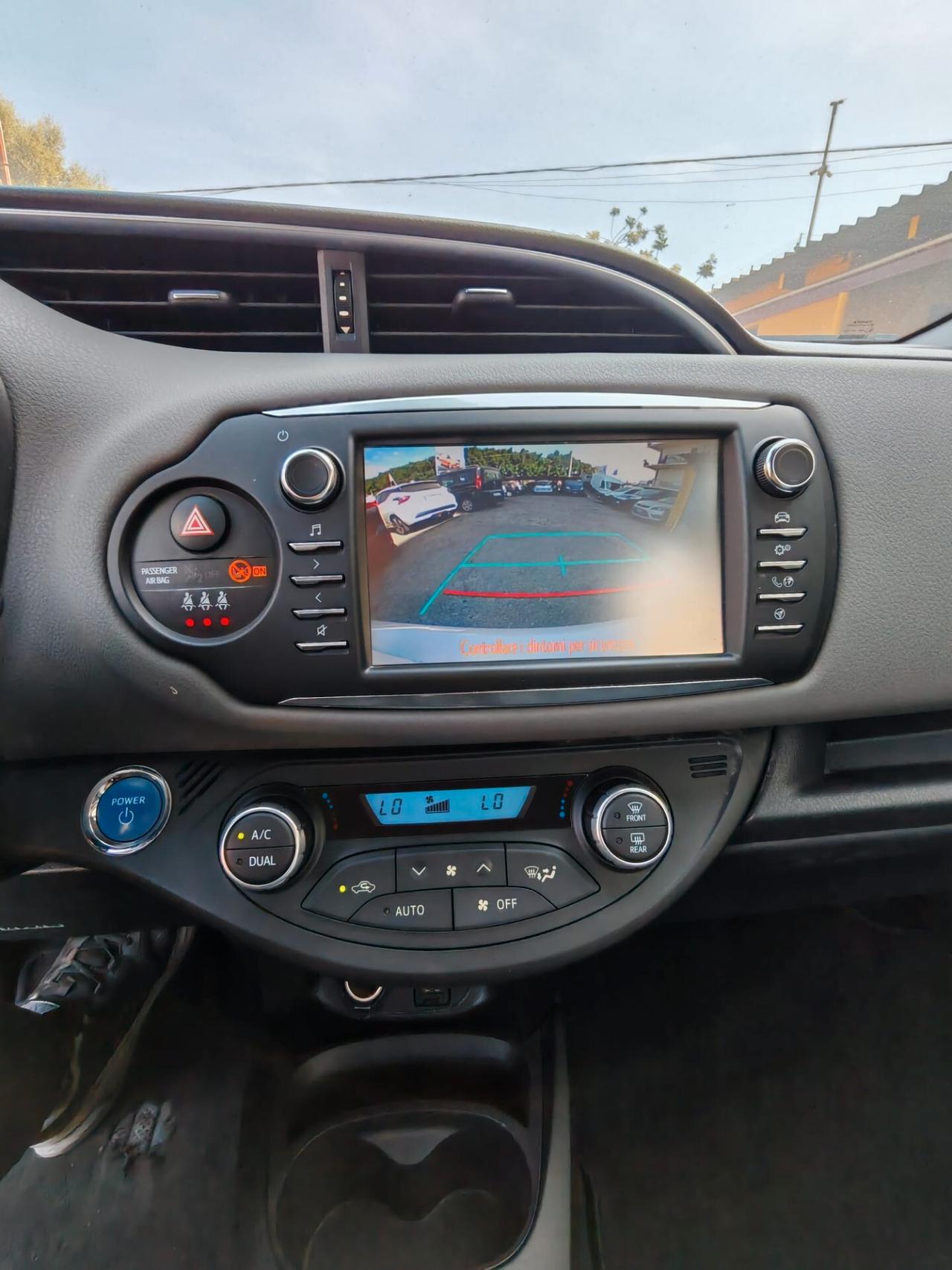 Toyota Yaris 1.5 Hybrid 5 porte Business