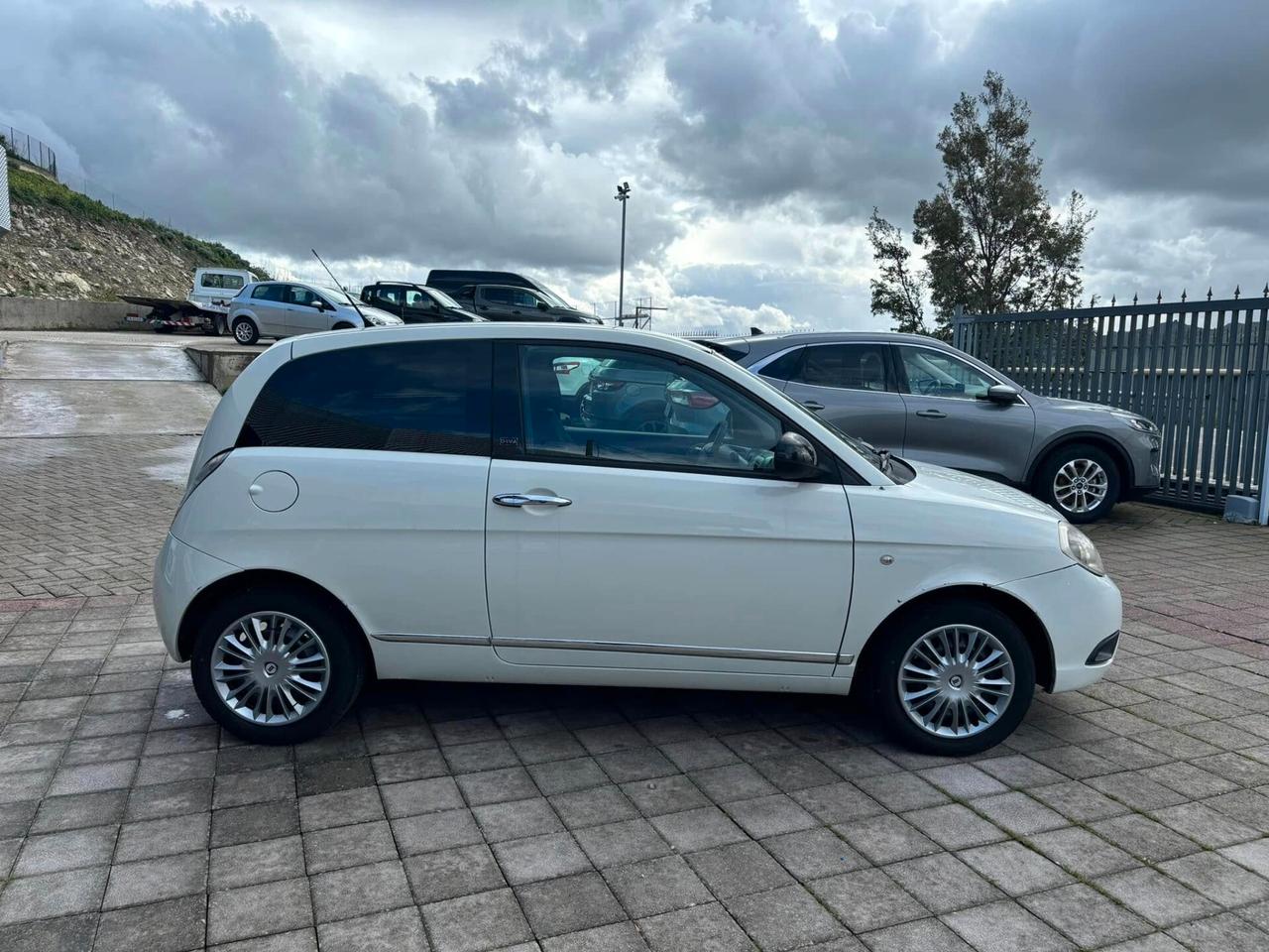 LANCIA YPSILON 1.2