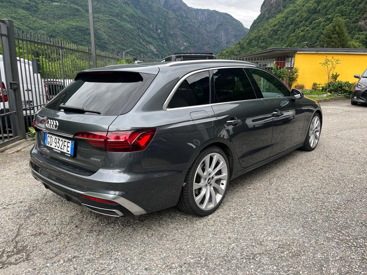 Audi A4 Avant 40 TDI quattro S tronic line edition