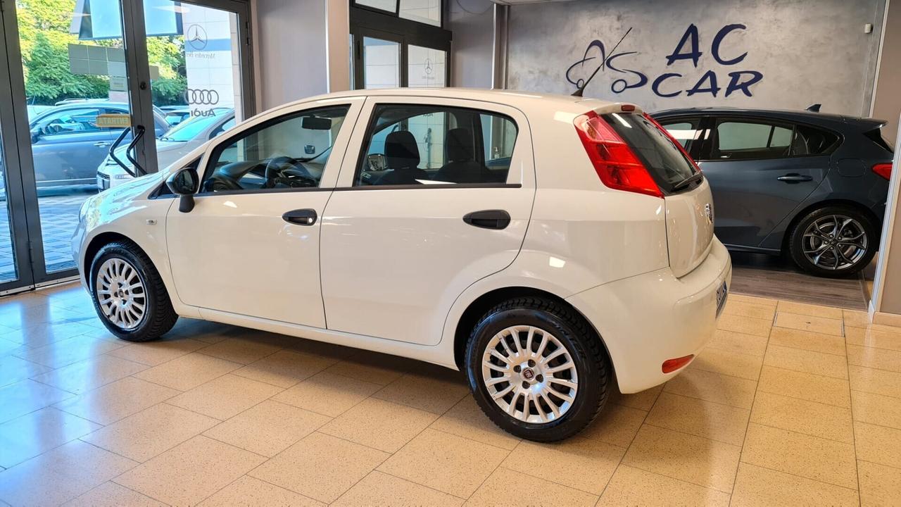 Fiat Punto 1.3 MJT II S&S 95 CV 5 porte Street