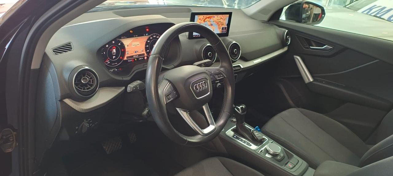 Audi Q2 35 TDI quattro S tronic Admired Advanced