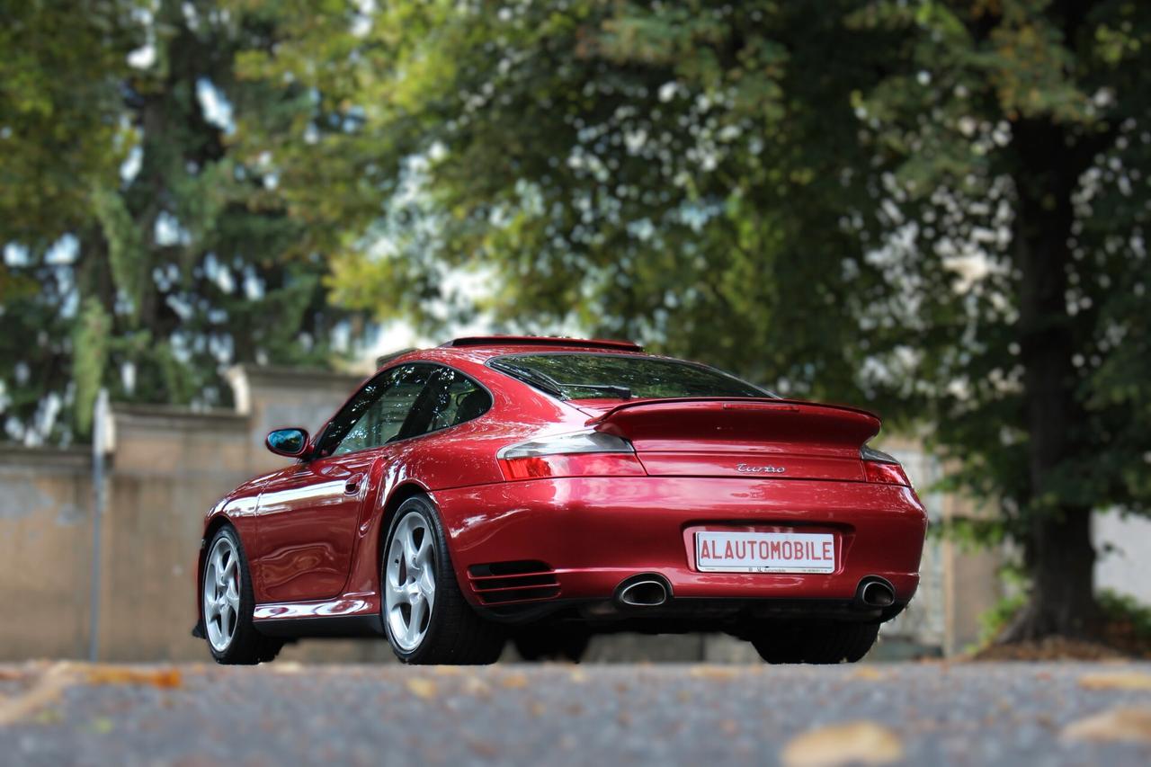 Porsche 911 996 Turbo cat Coupé
