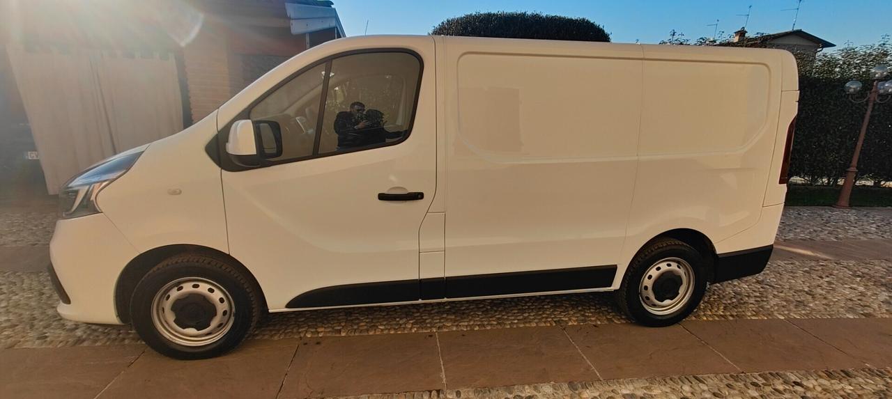 Renault Trafic T27 2.0 dCi 110CV PC-TN Furgone Ice