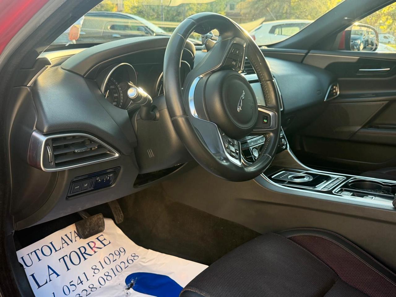 Jaguar XE 2.0 D Turbo 180 CV AWD aut. Portfolio