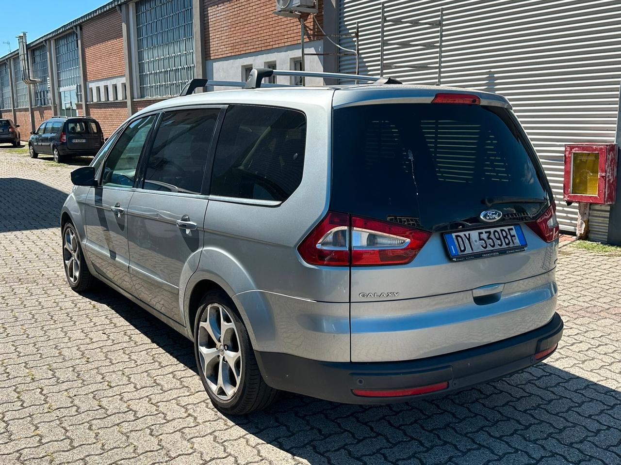 Ford Galaxy 2.2 TDCi 175 CV Ghia DPF