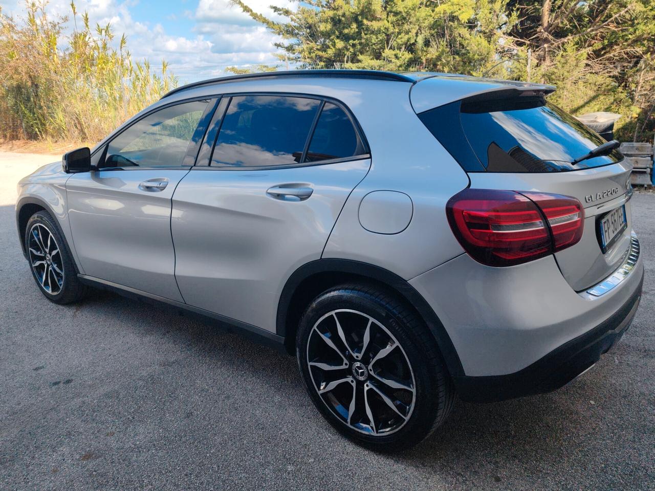 Mercedes-benz GLA 220d Automatic 4Matic Sport